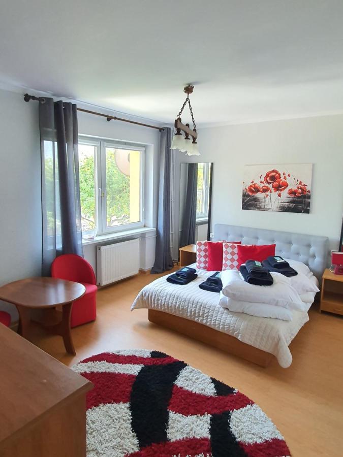 Dom Goscinny Marta - Pokoje, Apartamenty, Domki 크리니차 모르스카 외부 사진