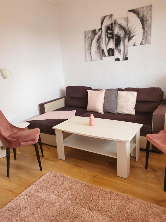 Dom Goscinny Marta - Pokoje, Apartamenty, Domki 크리니차 모르스카 외부 사진